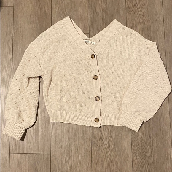 Moon & Madison Cream Cardigan - Picture 1 of 8